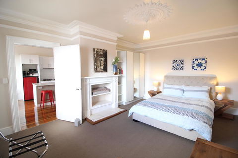 Trinity Hill Apartments - New Castle Holiday 21