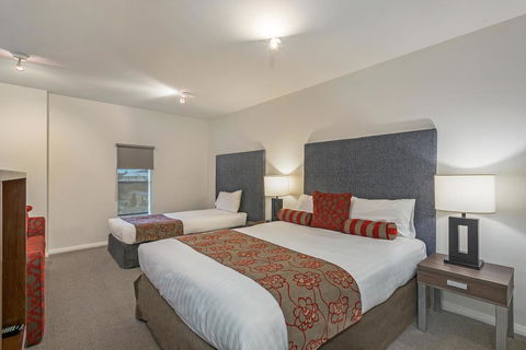 Mantra One Sandy Bay Road - New Castle Holiday 7