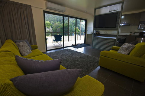 Tyenna River Cottages - New Castle Holiday 16