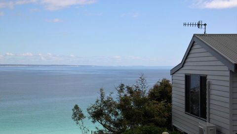 SEA EAGLE COTTAGE Amazing Views Of Bay Of Fires - New Castle Holiday 15