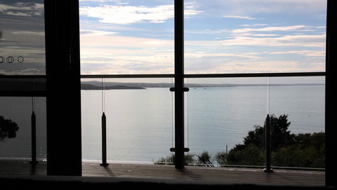 SEA EAGLE COTTAGE Amazing Views Of Bay Of Fires - New Castle Holiday 25