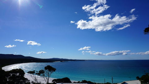 SEA EAGLE COTTAGE Amazing Views Of Bay Of Fires - New Castle Holiday 18