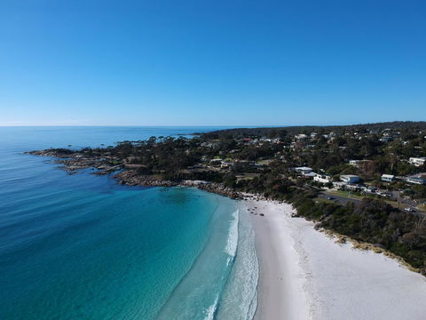 SEA EAGLE COTTAGE Amazing Views Of Bay Of Fires - New Castle Holiday 13