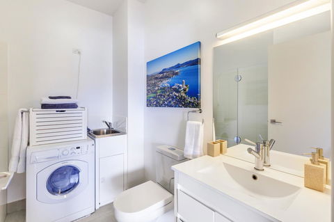 Bellerive Marina View Apartments NO 27 - New Castle Holiday 10