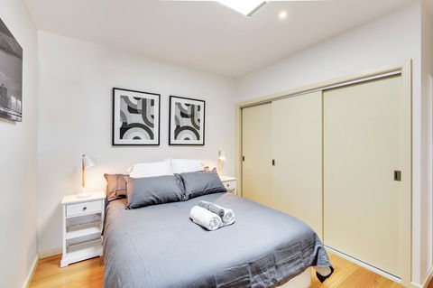 Bellerive Marina View Apartments NO 27 - New Castle Holiday 8
