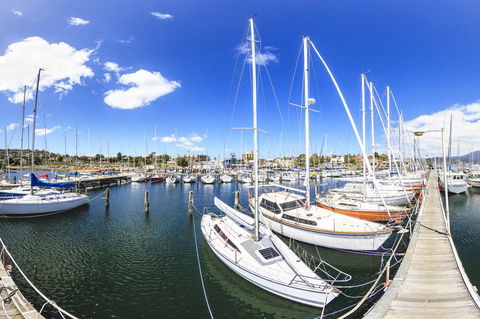 Bellerive Marina View Apartments NO 27 - New Castle Holiday 20
