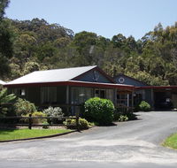 The Crays Accommodation - New Castle Holiday