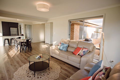 The Holiday Home People - New Castle Holiday 3