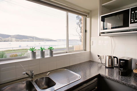 The Holiday Home People - New Castle Holiday 4
