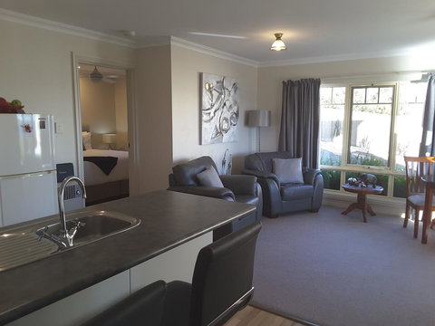 On The Terrace - New Castle Holiday 36