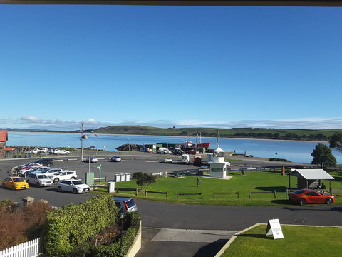 On The Terrace - New Castle Holiday 5