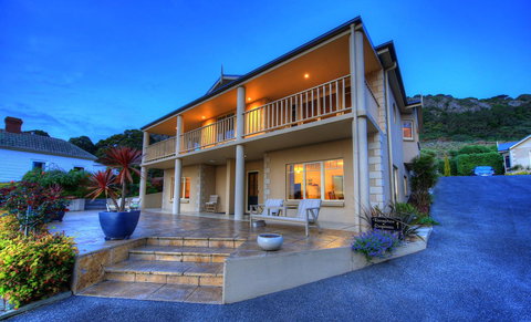 On The Terrace - New Castle Holiday 43