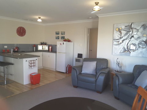 On The Terrace - New Castle Holiday 7