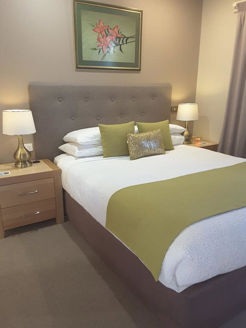 On The Terrace - New Castle Holiday 20