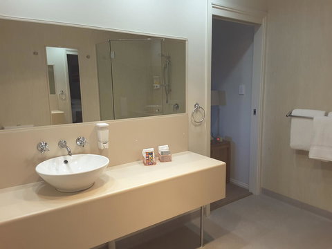 On The Terrace - New Castle Holiday 6