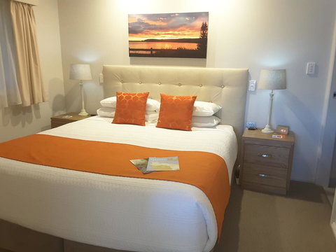 On The Terrace - New Castle Holiday 3