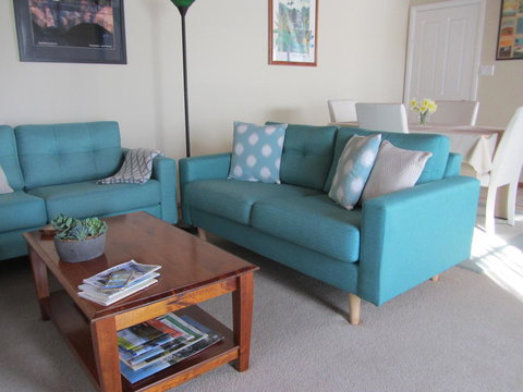 Elm Trees Accommodation @ Ross - New Castle Holiday 12