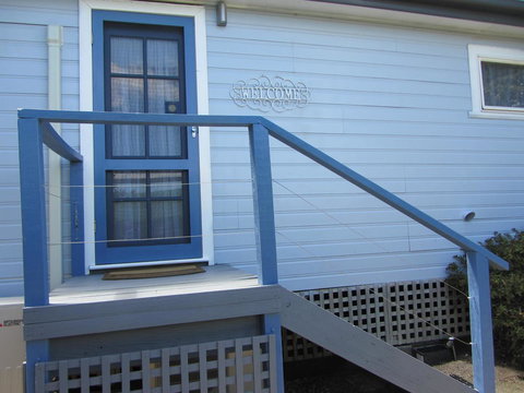 Elm Trees Accommodation @ Ross - New Castle Holiday 4