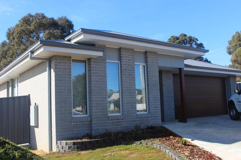 Hilltop Ocean Views å±±é¡¶æµ·æ™¯ - New Castle Holiday 3