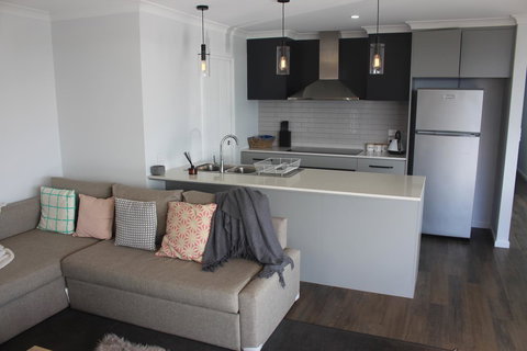 Hilltop Ocean Views å±±é¡¶æµ·æ™¯ - New Castle Holiday 19