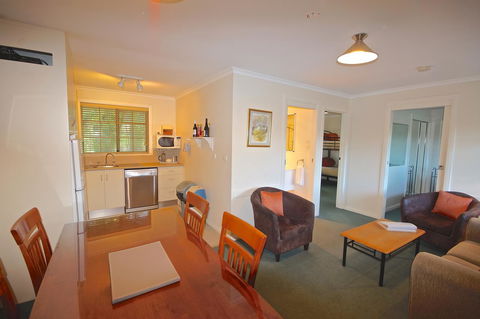 Port Arthur Villas - New Castle Holiday 10