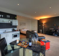 Sheer Pleasure Accommodation - New Castle Holiday