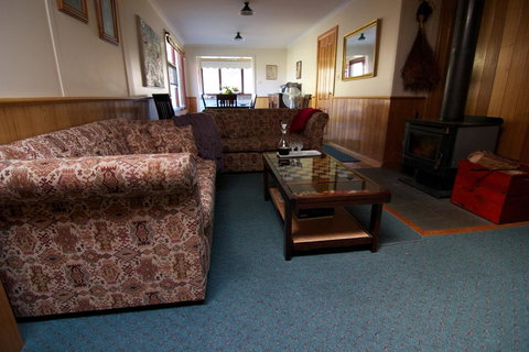 Hamlet Downs Country Accommodation - New Castle Holiday 28