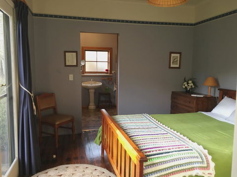 Walnut Cottage - New Castle Holiday 1