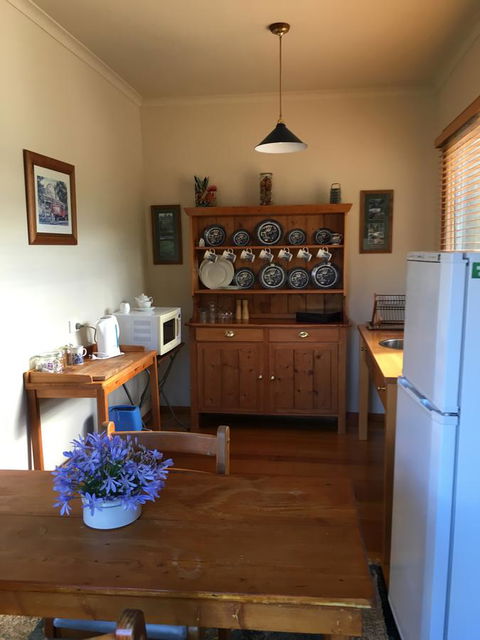 Walnut Cottage - New Castle Holiday 3
