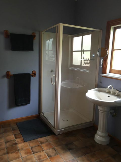 Walnut Cottage - New Castle Holiday 4