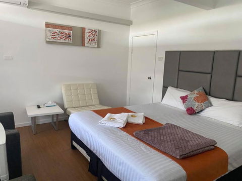 Newcastle Motel - New Castle Holiday 2