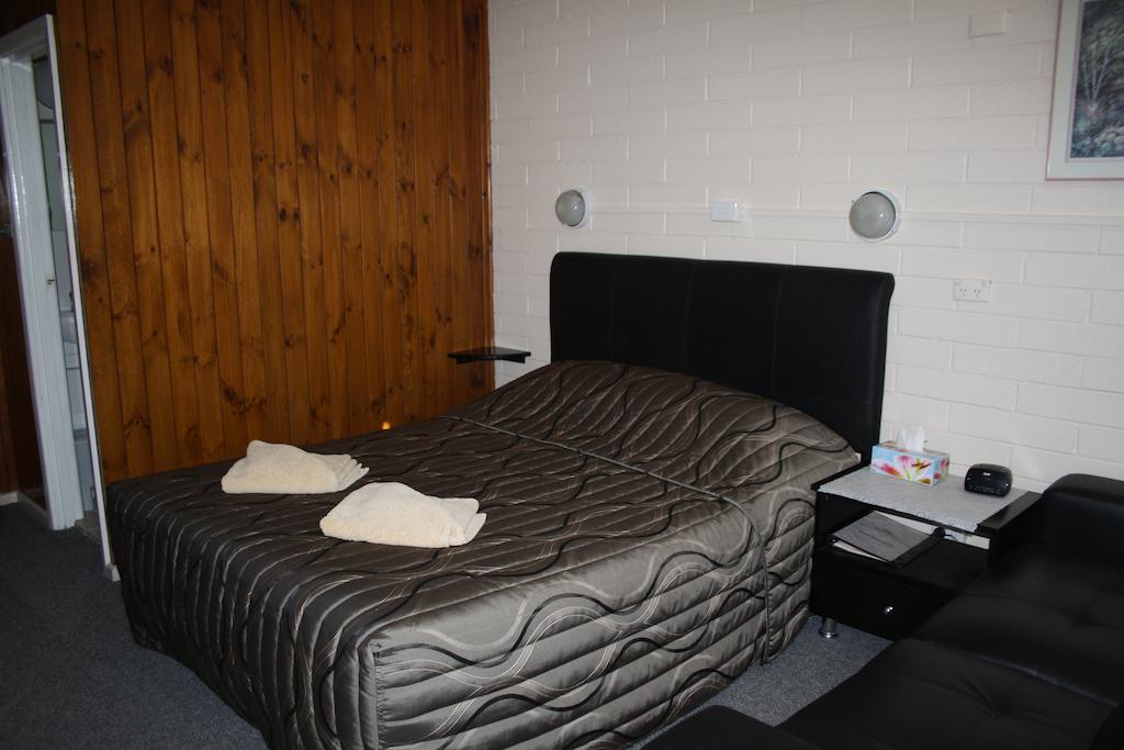 Nhill VIC New Castle Holiday