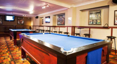 Nightcap At Balaclava Hotel - New Castle Holiday 3