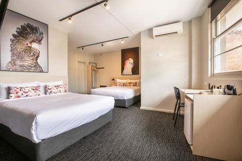 Nightcap At The Charles Hotel - New Castle Holiday 1