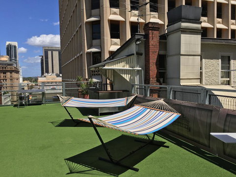 Nomads Brisbane Hostel - New Castle Holiday 1