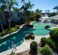 Noosa Lakes Resort - New Castle Holiday