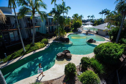 Noosa Lakes Resort - New Castle Holiday 0