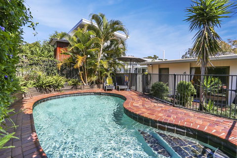 Noosa Rest - New Castle Holiday 0