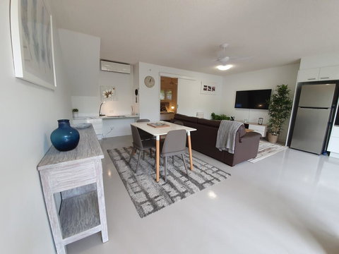 Noosa River Retreat - New Castle Holiday 3