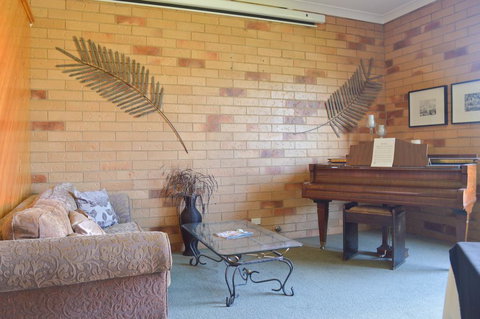 North Parkes Motel - New Castle Holiday 1