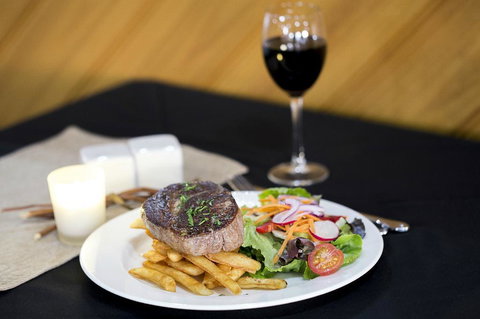 North Parkes Motel - New Castle Holiday 3