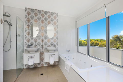 NORTHSHOR- ULTIMATE BEACH HOUSE - New Castle Holiday 3