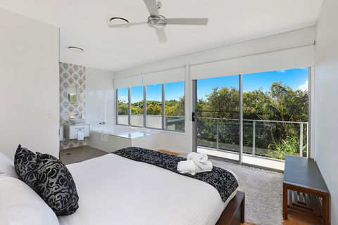 NORTHSHOR- ULTIMATE BEACH HOUSE - New Castle Holiday 2