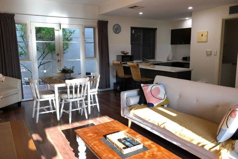 Norwood Townhouse, City Fringe - New Castle Holiday 0