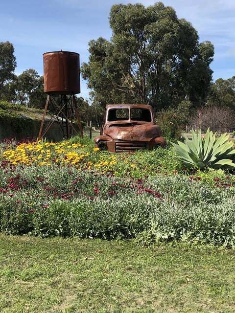 Nutcrackers Lodge - New Castle Holiday 0