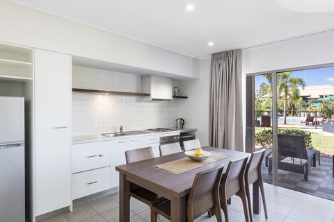 Oaks Cable Beach Resort - New Castle Holiday 3