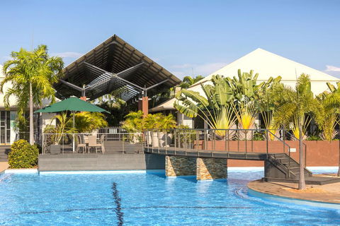Oaks Cable Beach Resort - New Castle Holiday 0