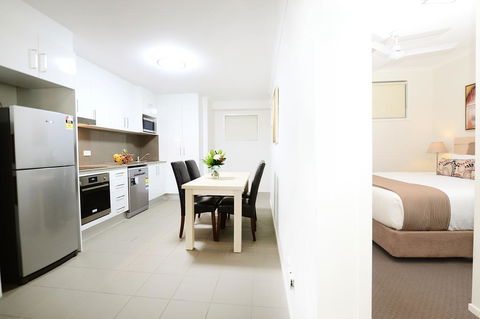 Oaks Moranbah Suites - New Castle Holiday 3