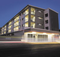 Oaks Moranbah Suites - New Castle Holiday