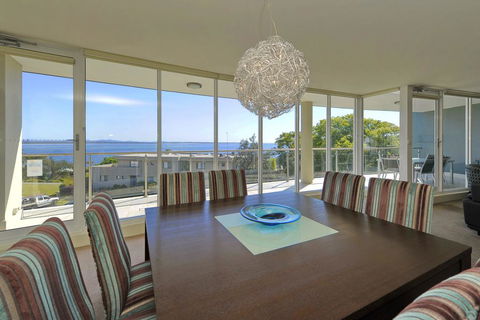 Oasis, Unit 9/5 Laman Street - New Castle Holiday 3